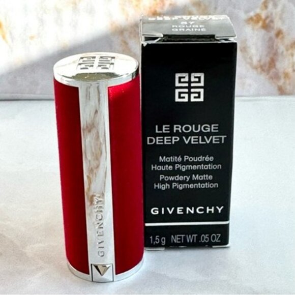 New GIVENCHY Lipstick💄mini Le Rouge Deep Velvet 37 Graine - Red Velour Case - Picture 2 of 3
